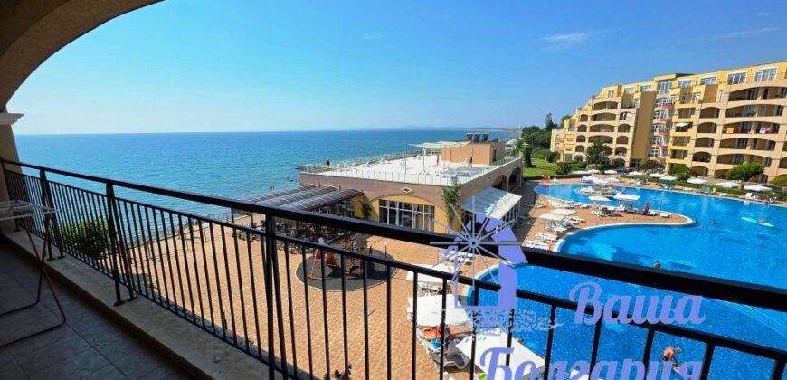 Просторный апартамент с одной спальней в комплексе Midia Grand Resort. Первая линия моря!