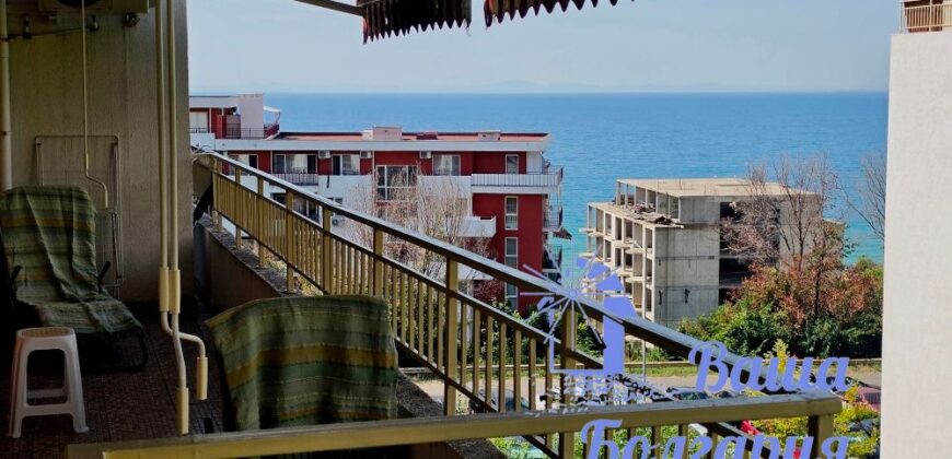 Апартамент с двумя спальнями с видом на море в комплексе Crown Fort Club