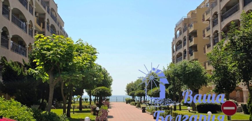 Просторный апартамент с одной спальней в комплексе Midia Grand Resort. Первая линия моря!
