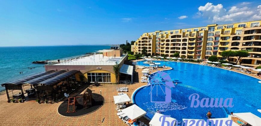 Просторный апартамент с одной спальней в комплексе Midia Grand Resort. Первая линия моря!