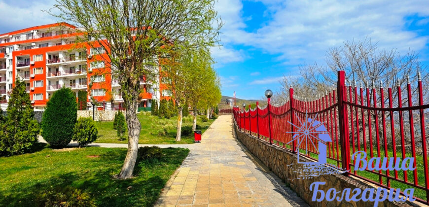 Апартамент с двумя спальнями с видом на море в комплексе Crown Fort Club