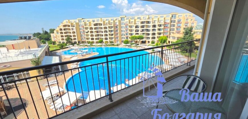 Просторный апартамент с одной спальней в комплексе Midia Grand Resort. Первая линия моря!